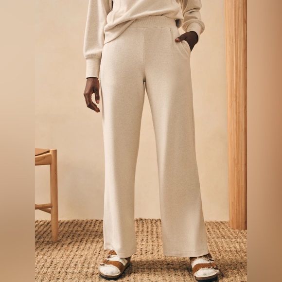 Faherty Women’s Legend Lounge Wide Leg Pants in Off White - Size M - Picture 1 of 3